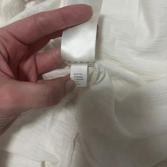 Chico's The Ultimate Tee White Open Sweater Size Large - Picture 3 of 6